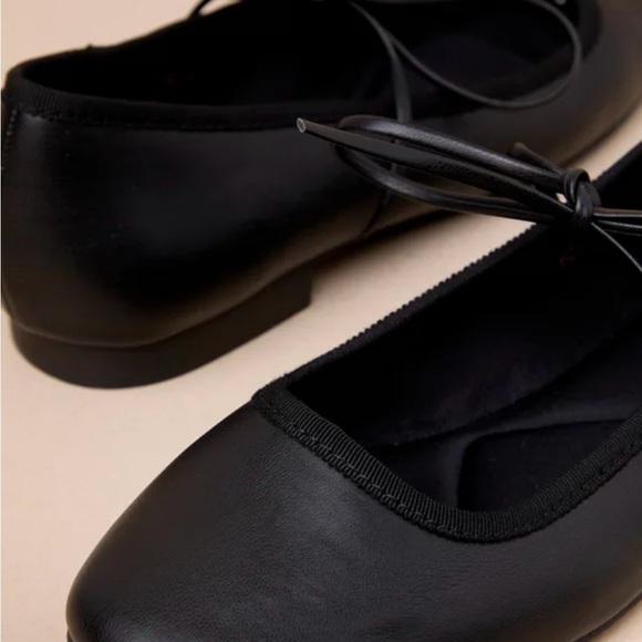 NEW Lulus Black Mary Jane Flats with Bow - Picture 4 of 9